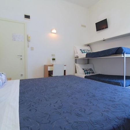 Hotel Kelly Rimini Esterno foto