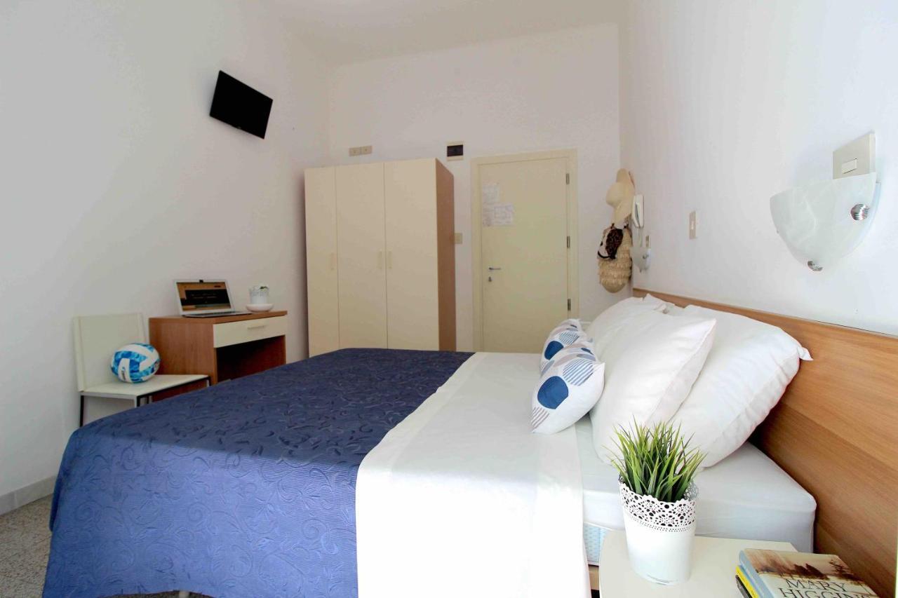 Hotel Kelly Rimini Esterno foto