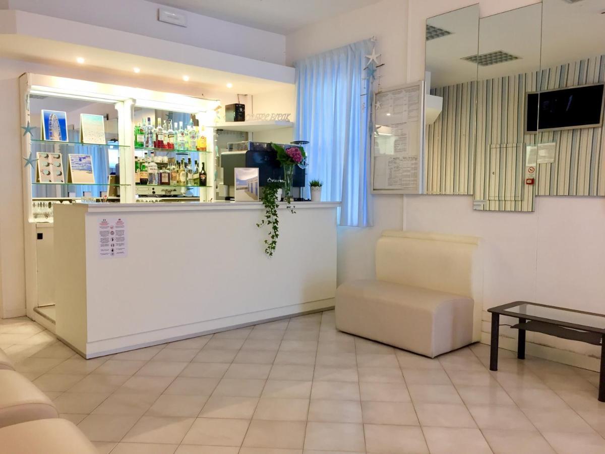 Hotel Kelly Rimini Esterno foto
