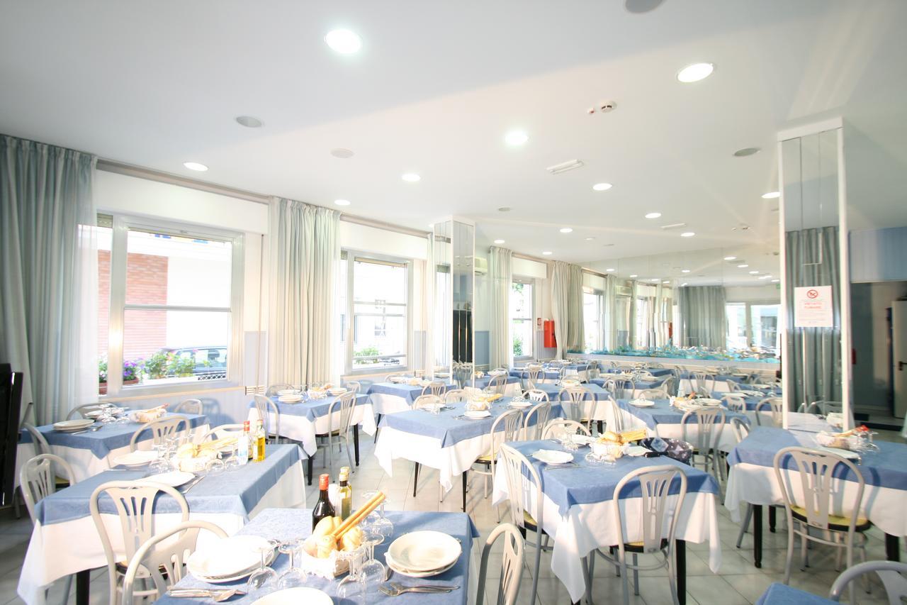 Hotel Kelly Rimini Esterno foto
