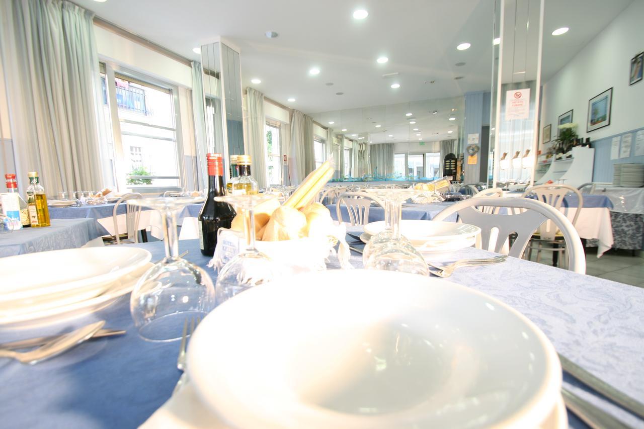 Hotel Kelly Rimini Esterno foto